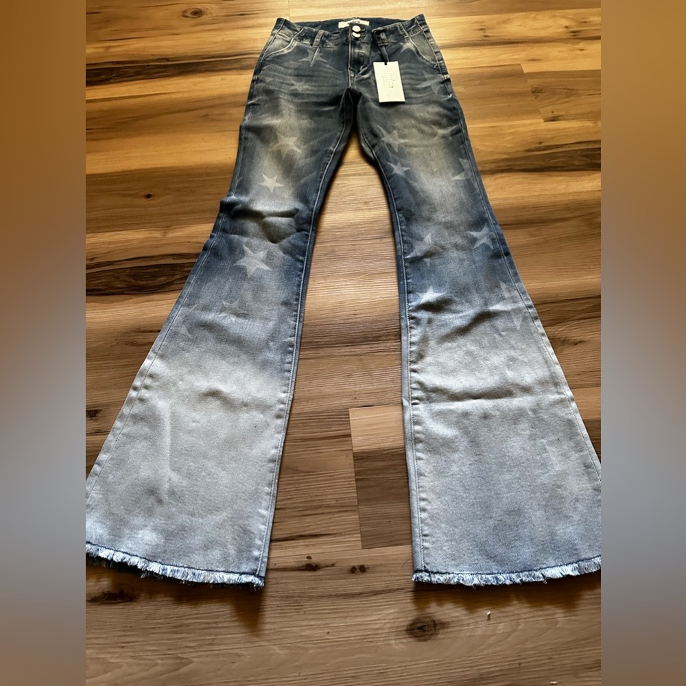 Mica brand flare jeans size 25 super stretchy